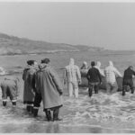 Lifeboat trials at Puckaster (photo: from the Uffa Fox Archive)